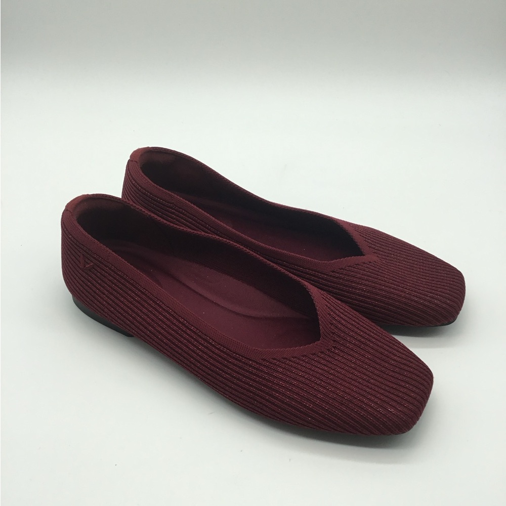Vivaia Margot 2.0 Square Toe V Cut Flats